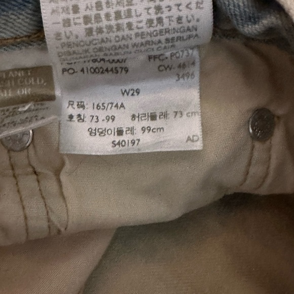 Vintage 90s Levi’s 501 red tab up cycled with the unique at home bleach pattern - Picture 6 of 10